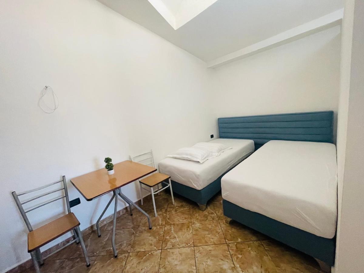 אוריקום Jazoj Family Hotel מראה חיצוני תמונה